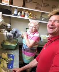 Velma Sperling shows us how to use her cabbage shredder at her Pioneer Market
food preparation kitchen. Wines and food have grown on her ranch since 1930 and
may have Kelowna’s oldest vines.
http://www.sperlingvineyards.com [http://www.sperlingvineyards.com]