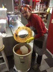 The custom lid came off, and the smell of over a hundred pounds of cabbage and
radish flavoured garlic, ginger, onion, pepper, and fish sauce filled the room!
Wonderful!!!