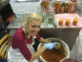 A very pretty jar stuffer!